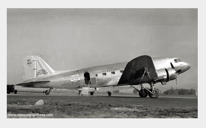 Aircraft Photo of CF-WCM, Douglas DC-3(C), Midwest Aviation